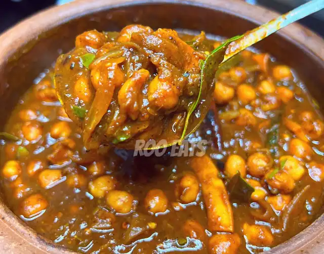 Indian Style Chickpea Curry