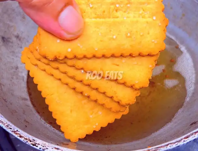 Using Biscuits To Make Dodol